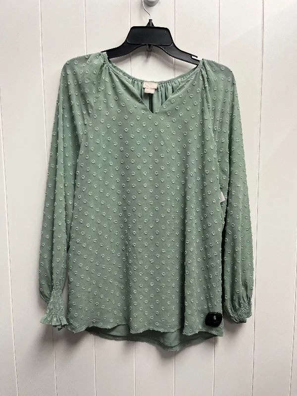 women's tops for those who want to wear pieces that are both functional and fashionableTop Long Sleeve By Chicos In Green, Size: 8