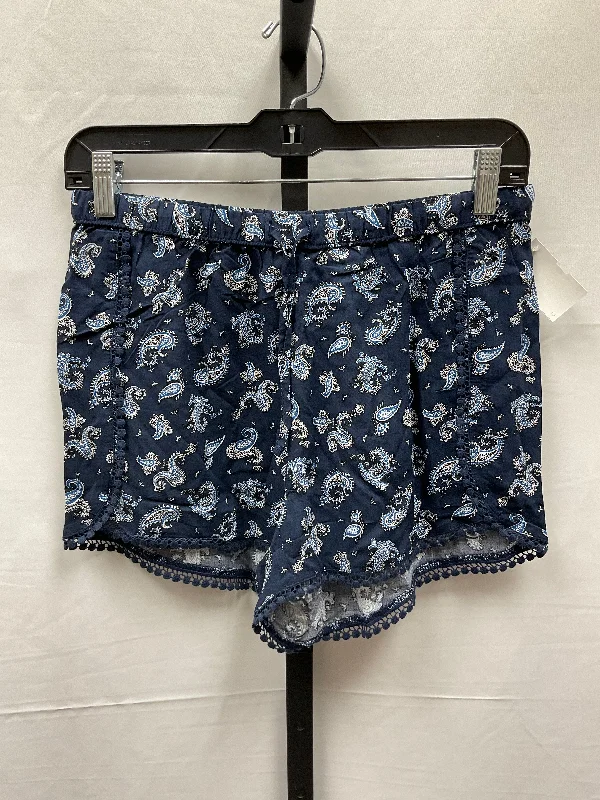 women's denim shortsBlue & White Shorts Clothes Mentor, Size M