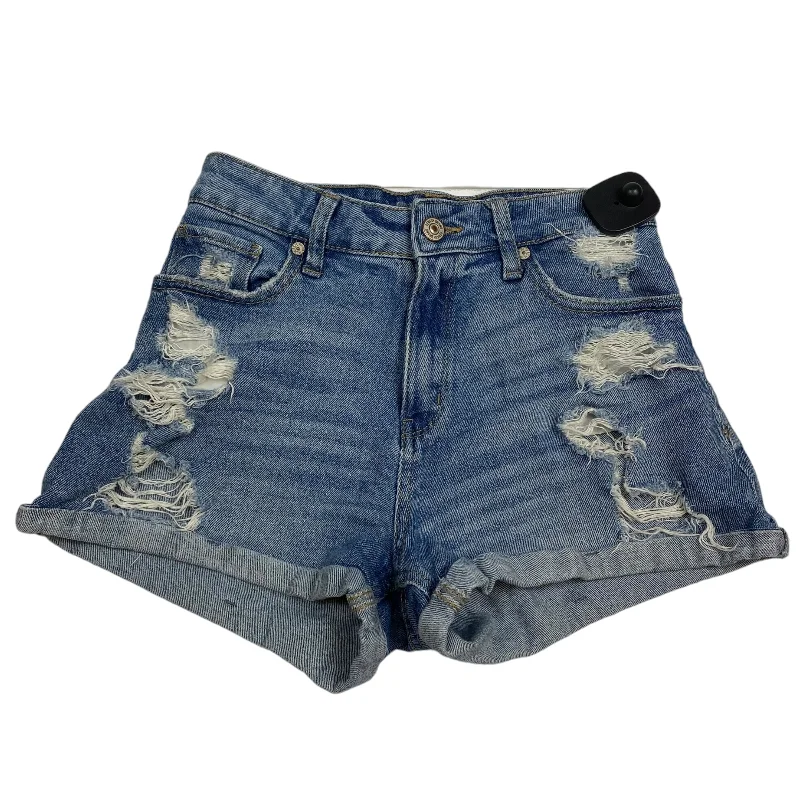 women's designer shortsBlue Denim Shorts Rewash, Size 2