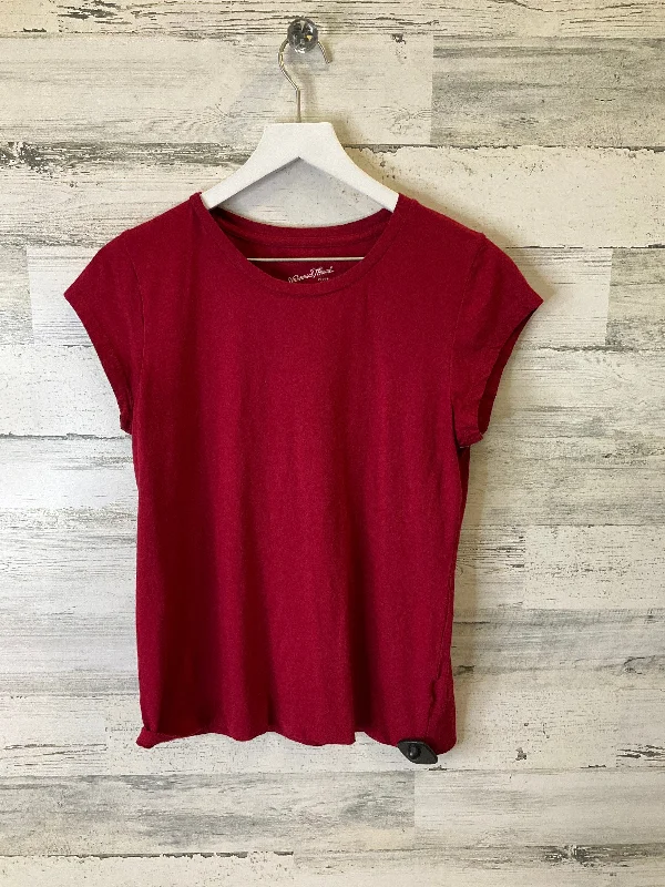 women's tops for those who love to experiment with fashionTop Short Sleeve Basic By Universal Thread In Red, Size: M