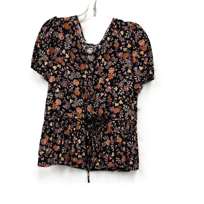 women's tops for those who prefer classic over trendy stylesTop Short Sleeve By Loft In Floral Print, Size: M